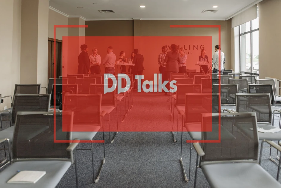 Crafting the Perfect One-Liner for High-Stakes Networking Events